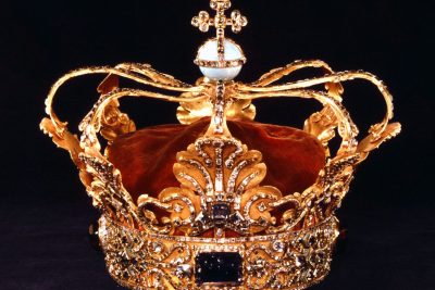Crowns: Unraveling Their History, Symbolism, and Value 2 crowns unraveling their history symbolism and value