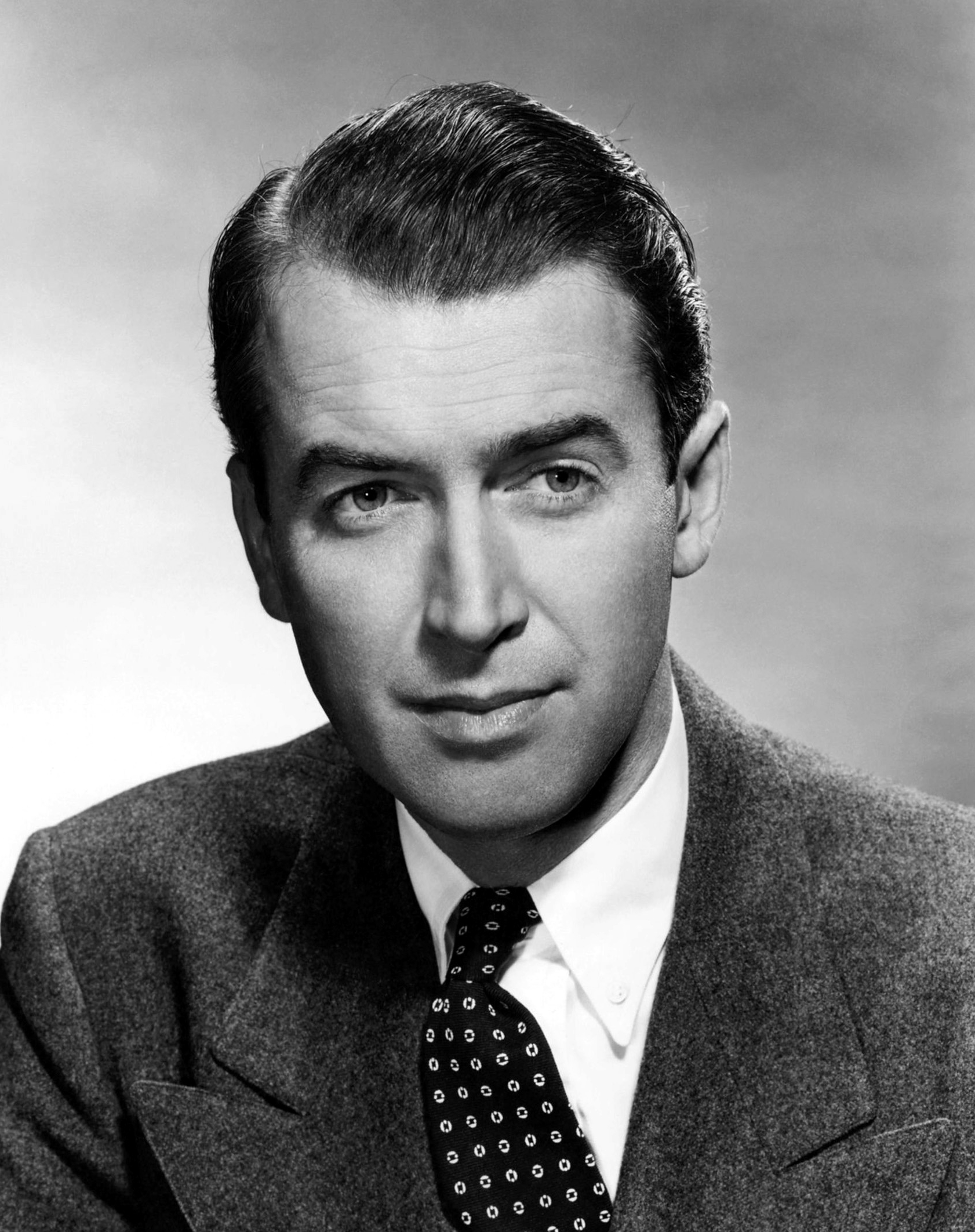 James Stewart: A Brief Summary of His Iconic Career 1 james stewart a brief summary of his iconic career